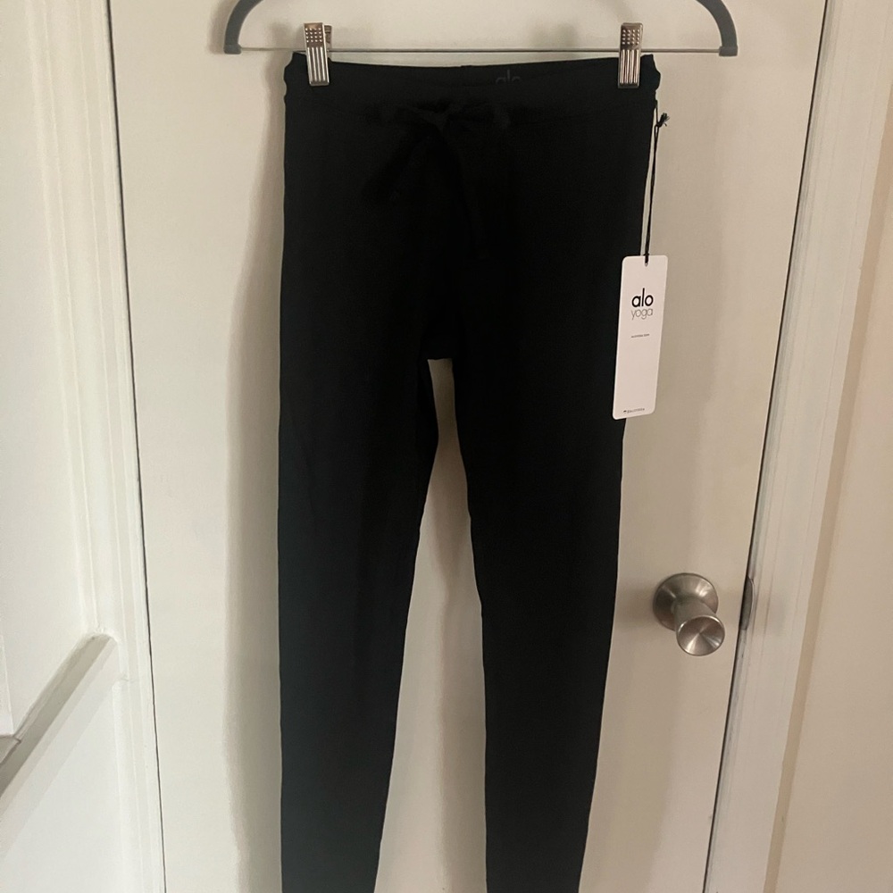 Alo Yoga Black Leggings